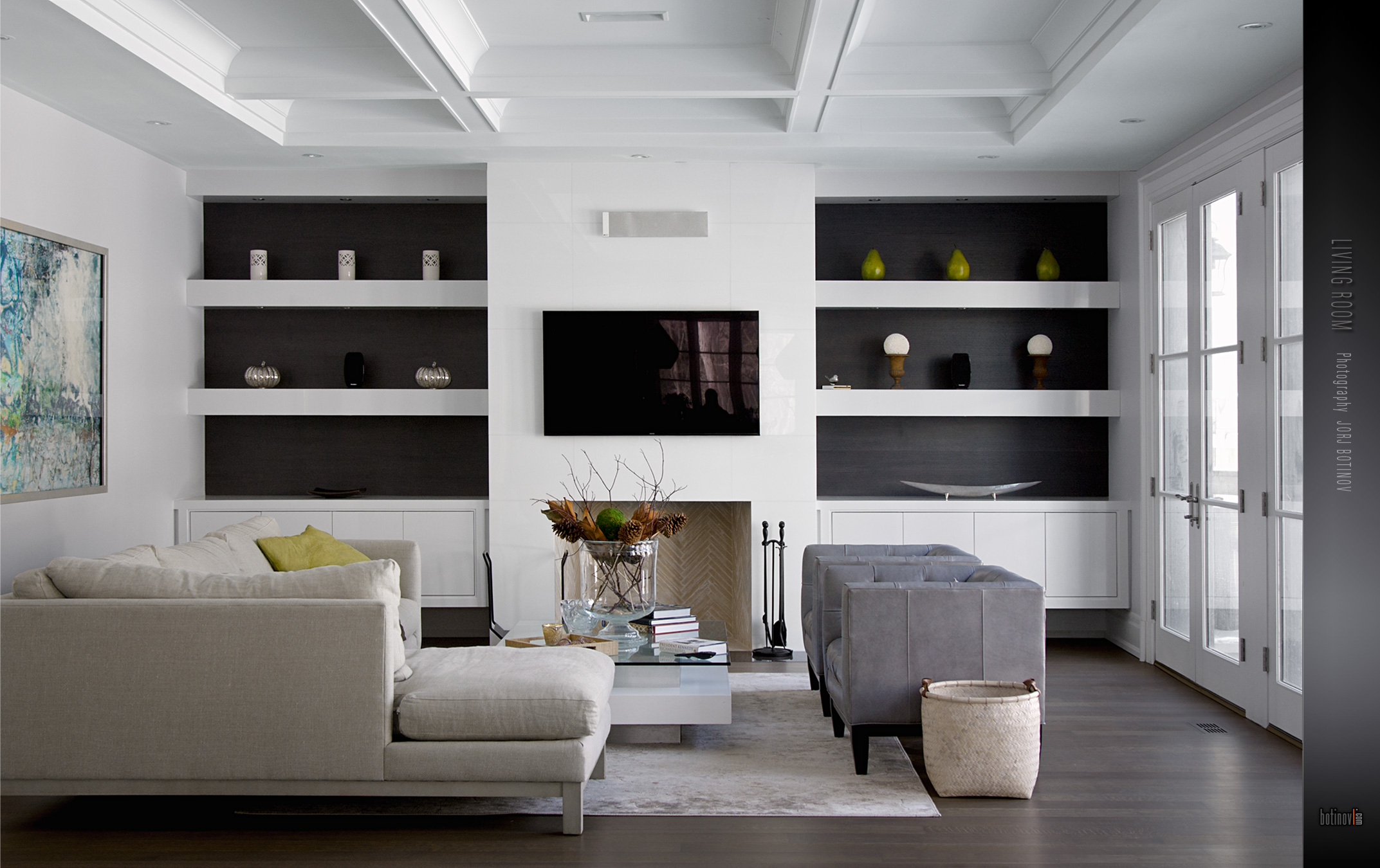 0200LIVINGROOM